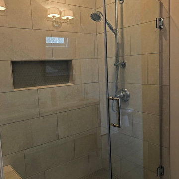 Contemporary Style Bath Design in Pleasant View