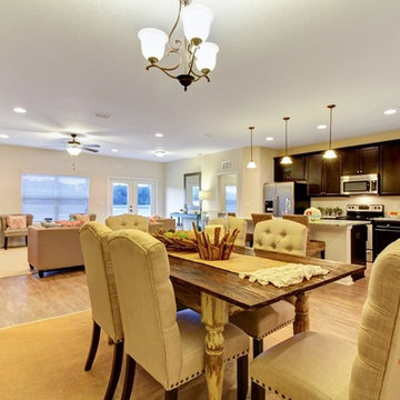335 Gillespie Gardens Dr, Jacksonville, FL 32218