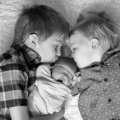 Debbie Powells foto