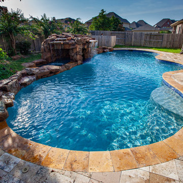 Pool with Grotto - Sugarland, TX