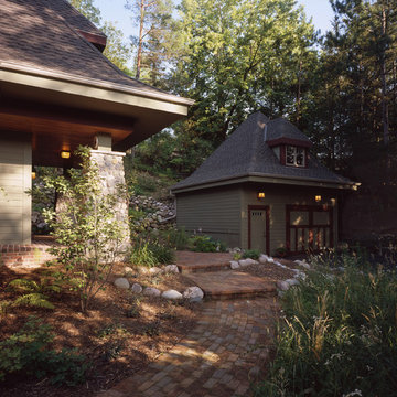 Artistic Lake Cottage