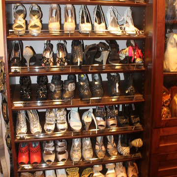 Chocolate Pear Ladies Dressing Room