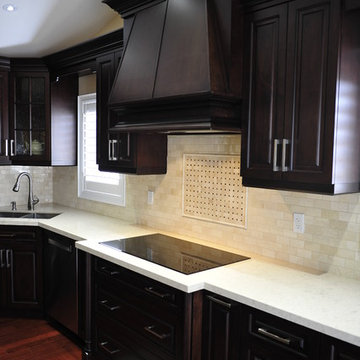 Dark Kitchen