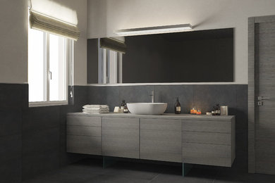 Immagine di un bagno di servizio moderno