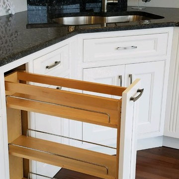 Baker's Frontier Kitchens
