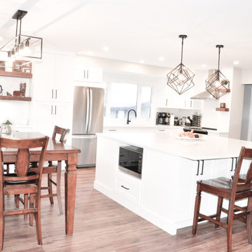 Lake Bonavista | Traditional Kitchen Renovation
