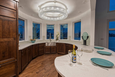 Example of a classic kitchen design in Detroit