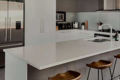 Kitchen - kitchen idea in Ottawa
