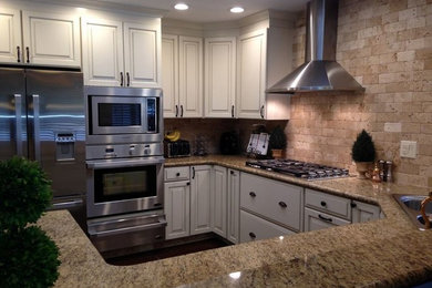 Kitchen - kitchen idea in Sacramento