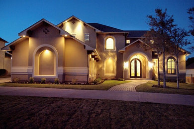 Traditional exterior home idea in Austin