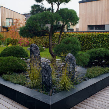 The Perfect Blend: Pavers, Plants & More