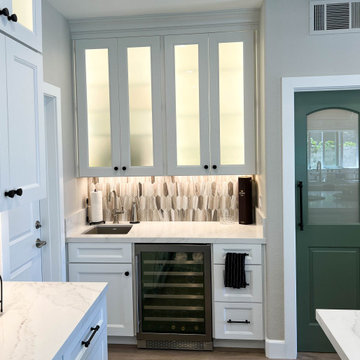 Green & White Kitchen Design | Coto de Caza