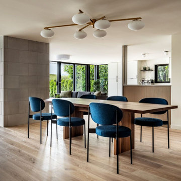 Lake Washington Waterfront-Dining Room By Hyde Evans Design