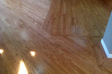 Example of an arts and crafts hallway design in San Francisco
