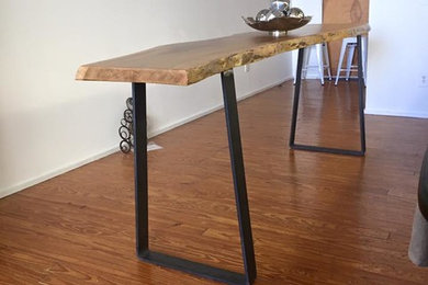 Inspiration for a modern kitchen remodel in Dallas