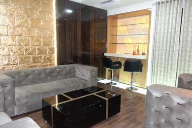 Inspiration for a zen living room remodel in Delhi