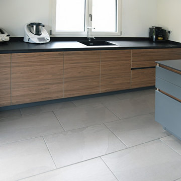 Mélange harmonieux : Anthracite et Noyer - photo 1