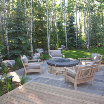 Fire Pit / Patio