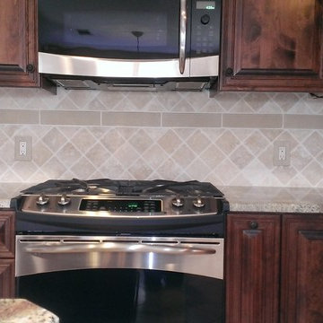 Kitchen - Back splash 4" x 4" Travertine Diagonal Layout