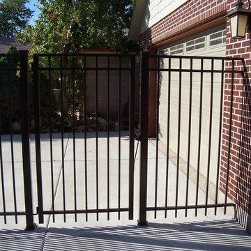 Classic Walkway Gate