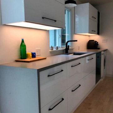 1950s-Style IKEA Kitchen