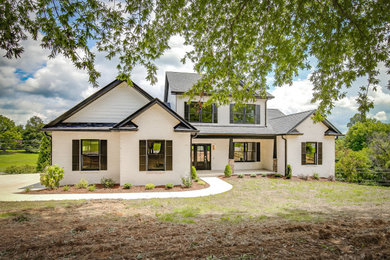 113 Carriage Lane