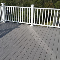 Deck 12 Jaques - Products