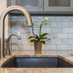 Super White - Kitchen Countertops