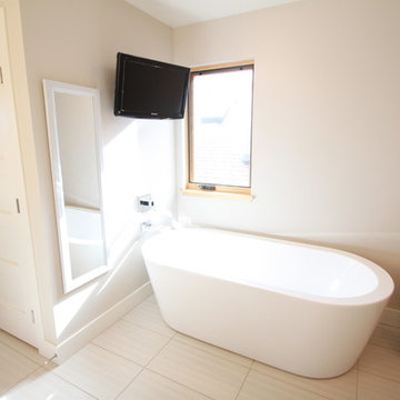 Vine Street-Master Bath