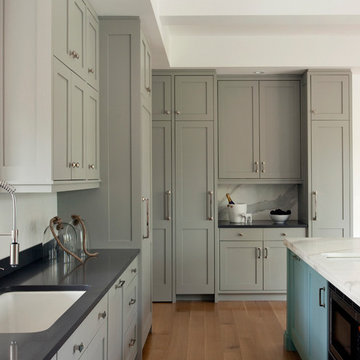Contemporary Farmhouse