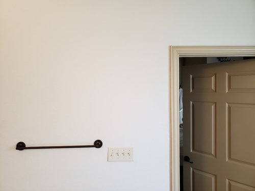 What Trim Color Goes With Alabaster Walls? 