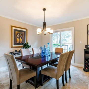 Bright dining