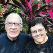 Foto von Larry Sharilyn Domont
