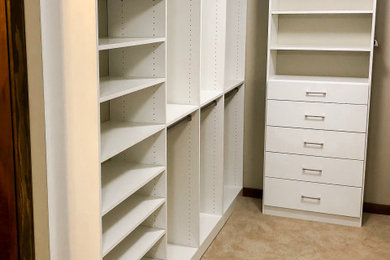 Closet with 20 Drawers