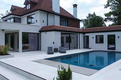 Inspiration for a modern swimming pool in London.