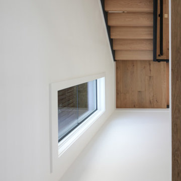 Project #85 | Three-Quarter Turn Staircase