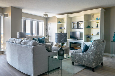 Inspiration for a timeless light wood floor living room remodel in Toronto