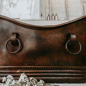 60" Hammered Copper Double Slipper Bathtub With Rings (BTDR60DB)