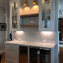 bar area off kitchen