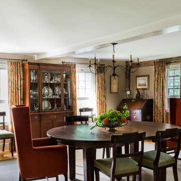 1670 Antique Colonial