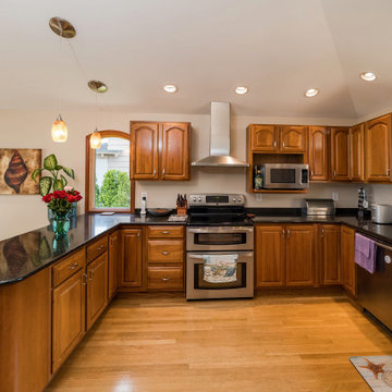Custom Features for a Dream Kitchen