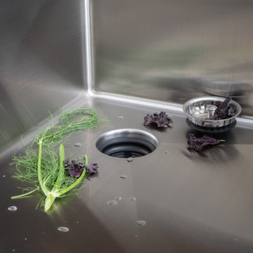 Terrace Park Contemporary Kitchen