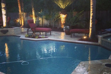 Design ideas for a traditional backyard pool in New Orleans.