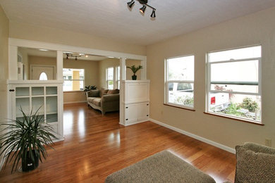 Living room - living room idea in San Francisco