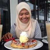 Nurul Roslis foto