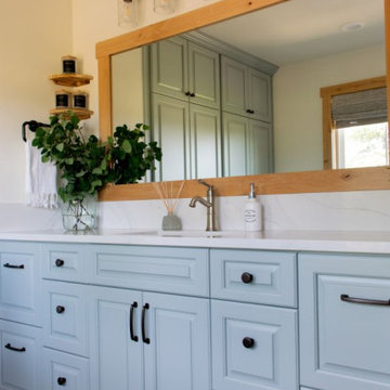 Serene Farmhouse Bathroom