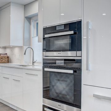 Modern Pump hill condominium