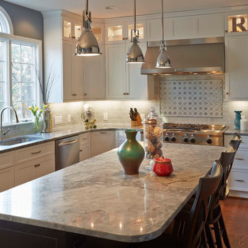 Traditional White Kitchen - Ellicott City, MD