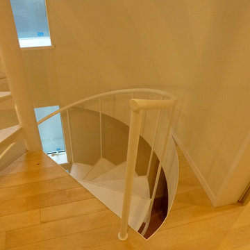 都心の3階建てコンパクトハウス