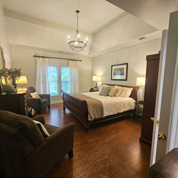 Custom Home Master with En Suite Bathroom